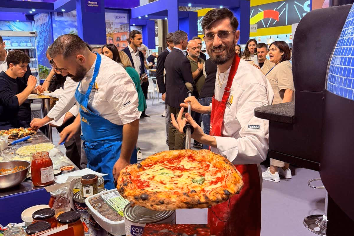 Napoli ospita il Mondiale del Pizzaiuolo con 600 concorrenti da 35 nazioni