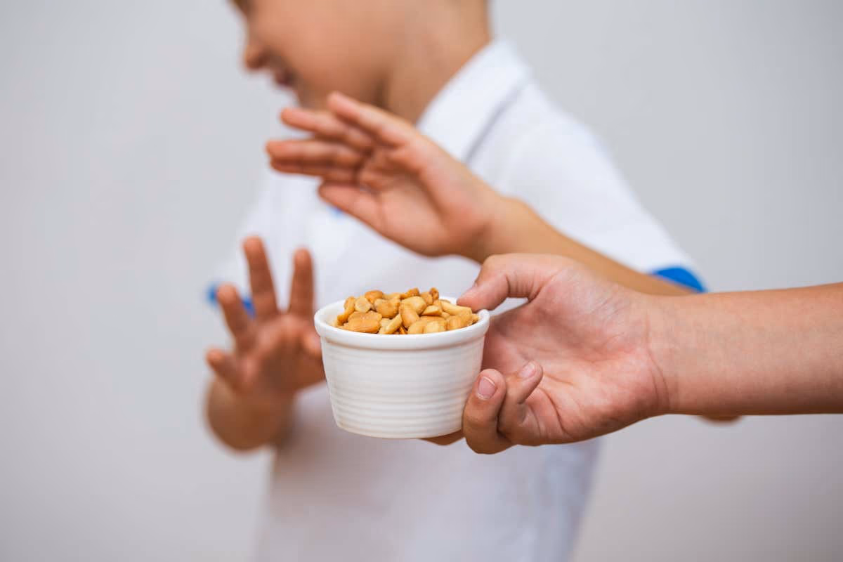 Perché intervenire presto potrebbe aiutare i bambini allergici alle arachidi