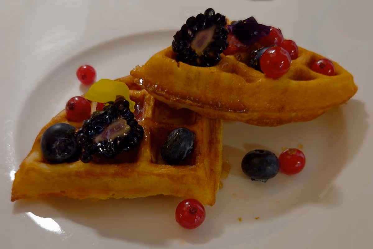 Al Grand Hotel di Rimini la colazione si costruisce sulla frutta fresca