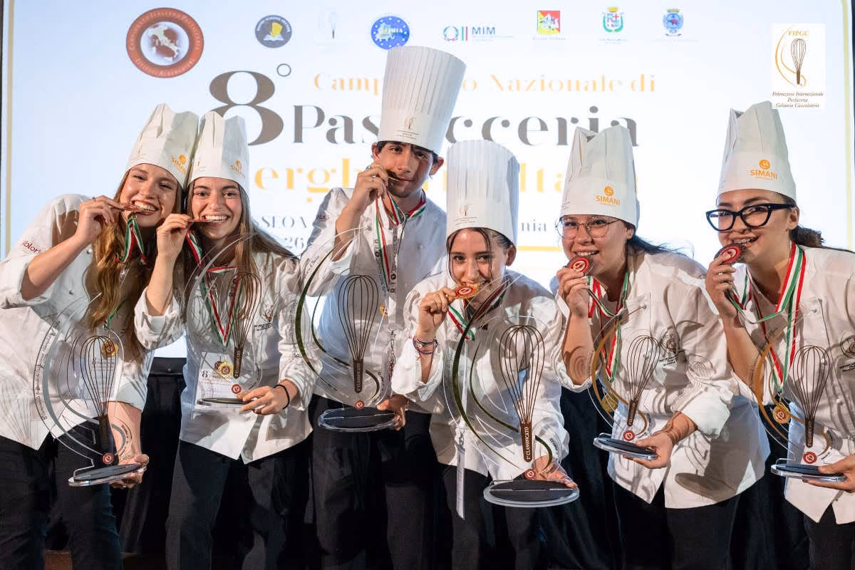 Il “Vergani-Navarra” di Ferrara vince il campionato di pasticceria degli alberghieri