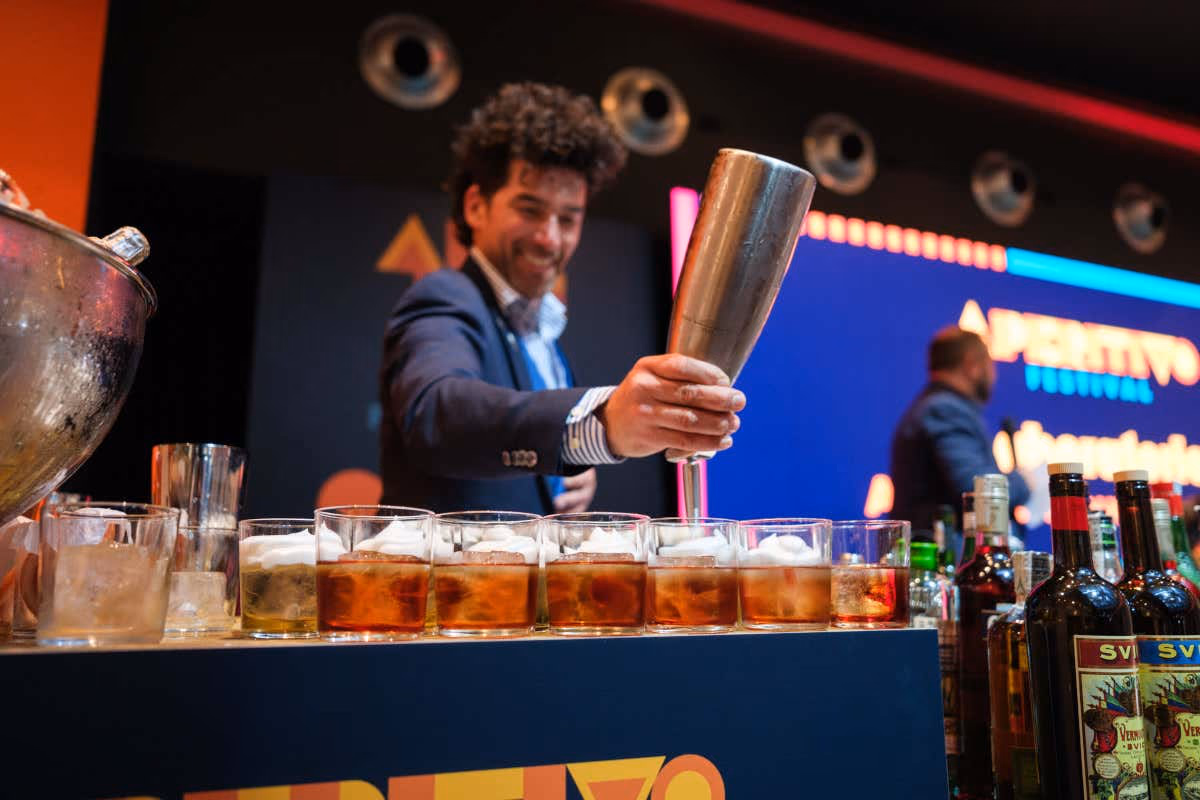 A Milano torna il festival di tre giorni dedicato alla cultura dell’aperitivo