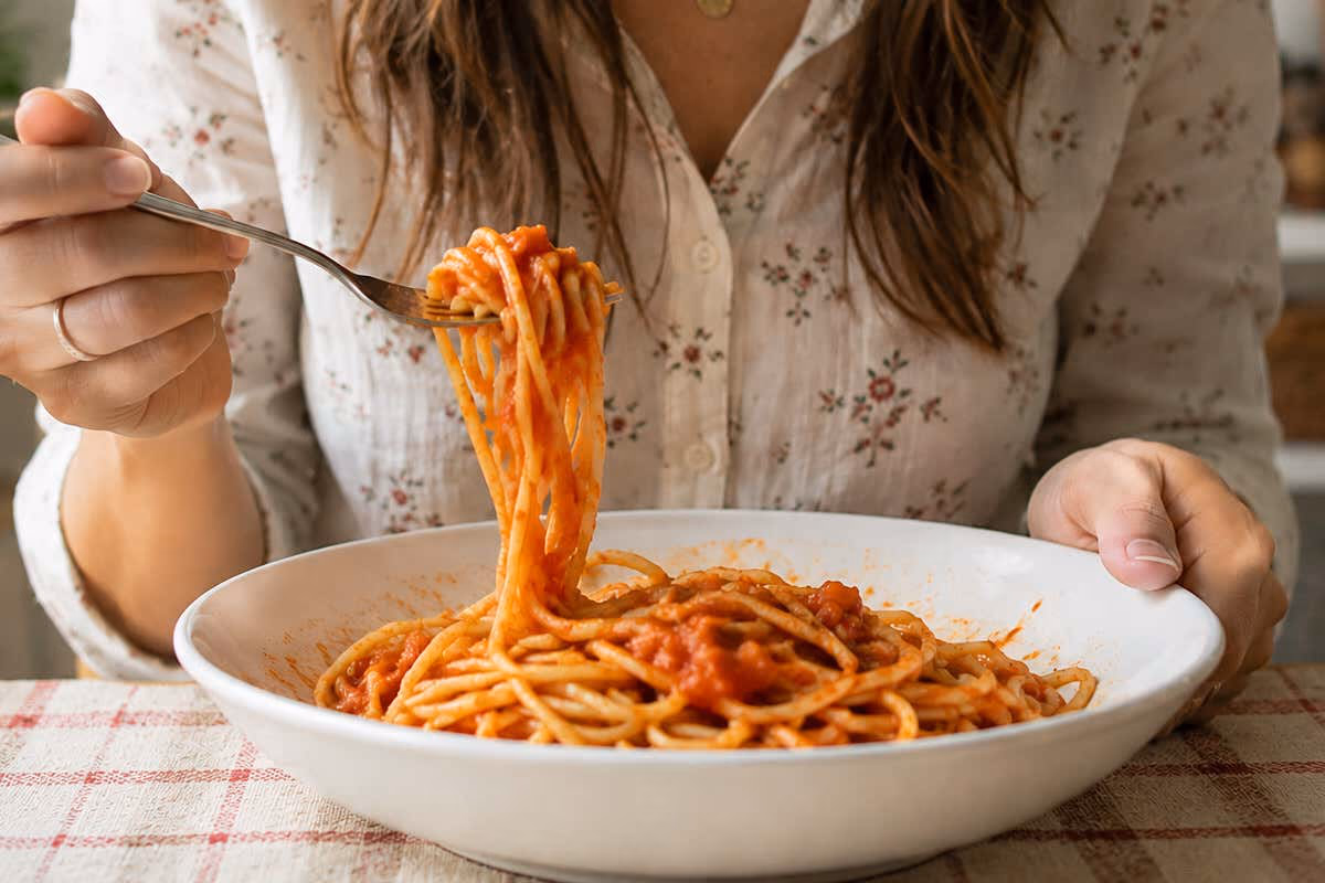 Tumore al seno: dieta mediterranea, vitamina D e attività fisica riducono le ricadute